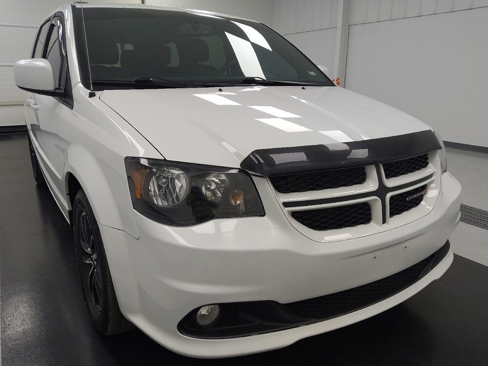 2017 Dodge Grand Caravan in St. Louis, MO 63136 - 18125880 14