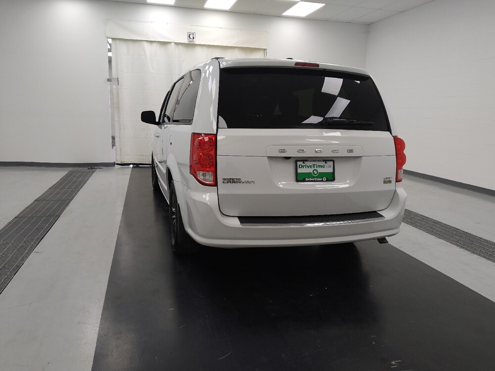 2017 Dodge Grand Caravan in St. Louis, MO 63136 - 18125880 6