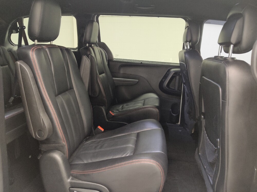 2017 Dodge Grand Caravan in St. Louis, MO 63136 - 18125880 19