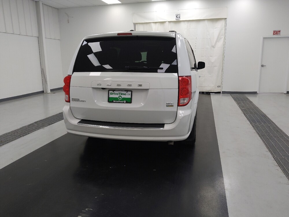 2017 Dodge Grand Caravan in St. Louis, MO 63136 - 18125880 7