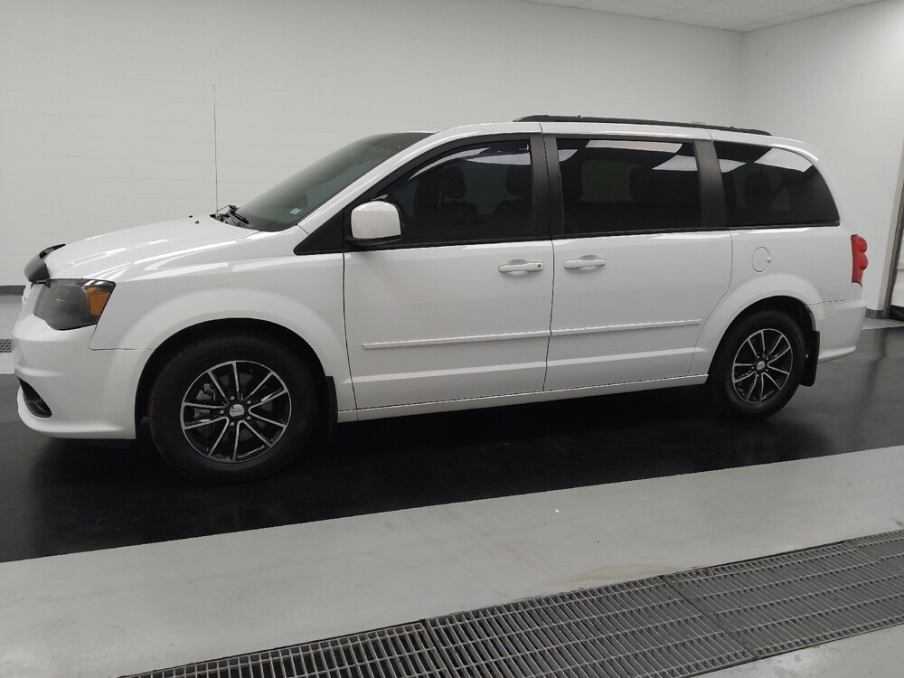 2017 Dodge Grand Caravan in St. Louis, MO 63136 - 18125880 2