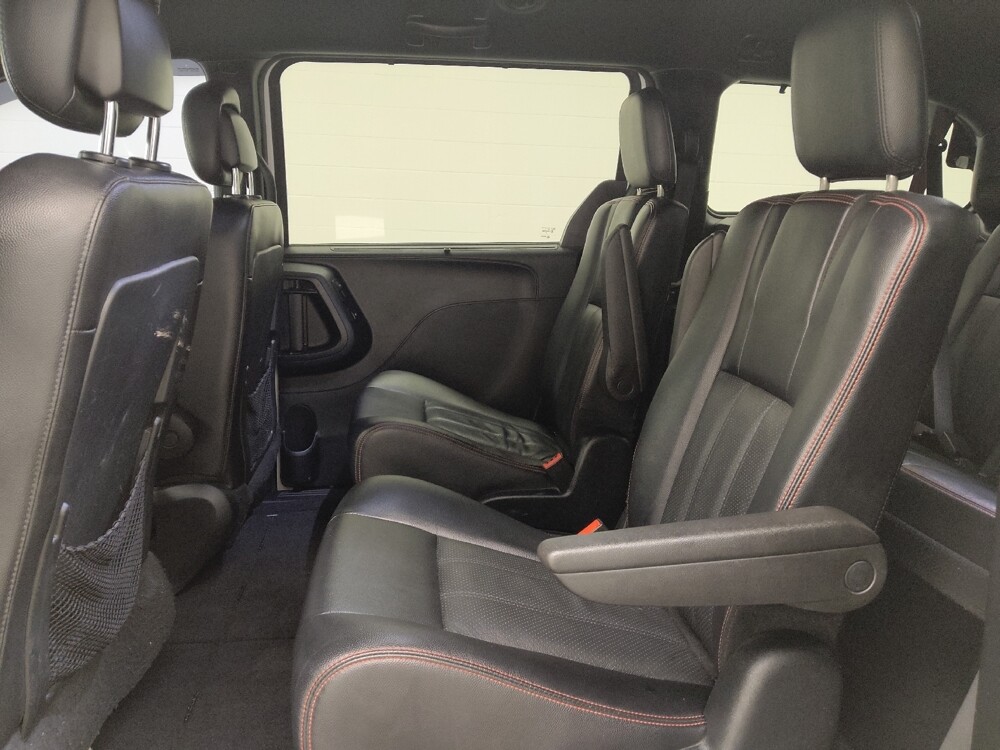 2017 Dodge Grand Caravan in St. Louis, MO 63136 - 18125880 18