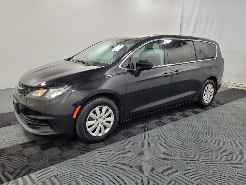 2020 Chrysler Voyager in Williamstown, NJ 8094 - 18125881 2