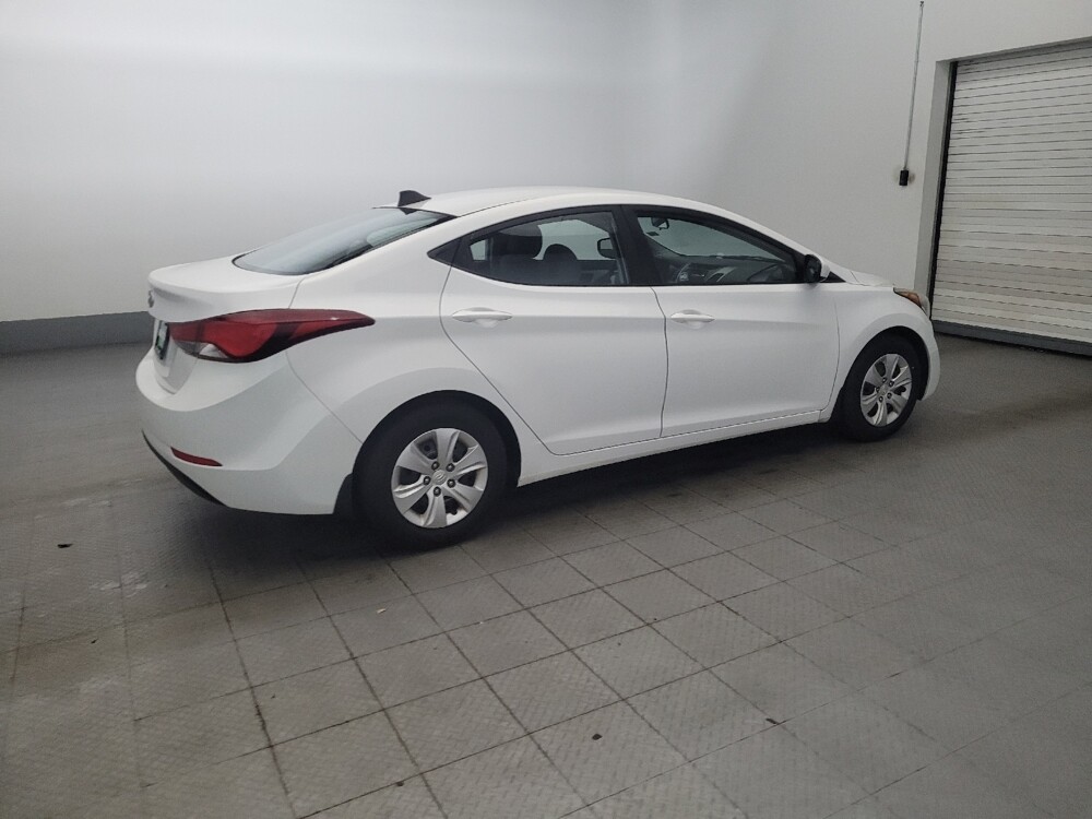 2016 Hyundai Elantra in Fayetteville, NC 28304 - 18125882 10