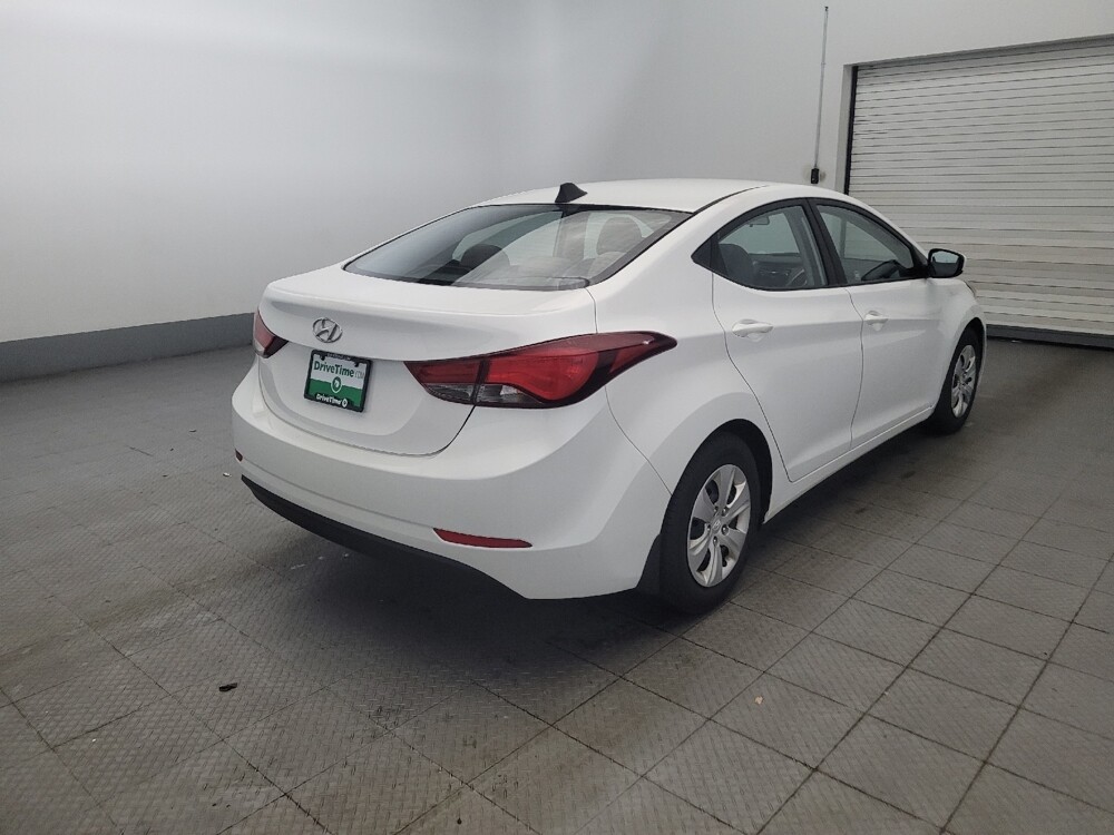 2016 Hyundai Elantra in Fayetteville, NC 28304 - 18125882 9