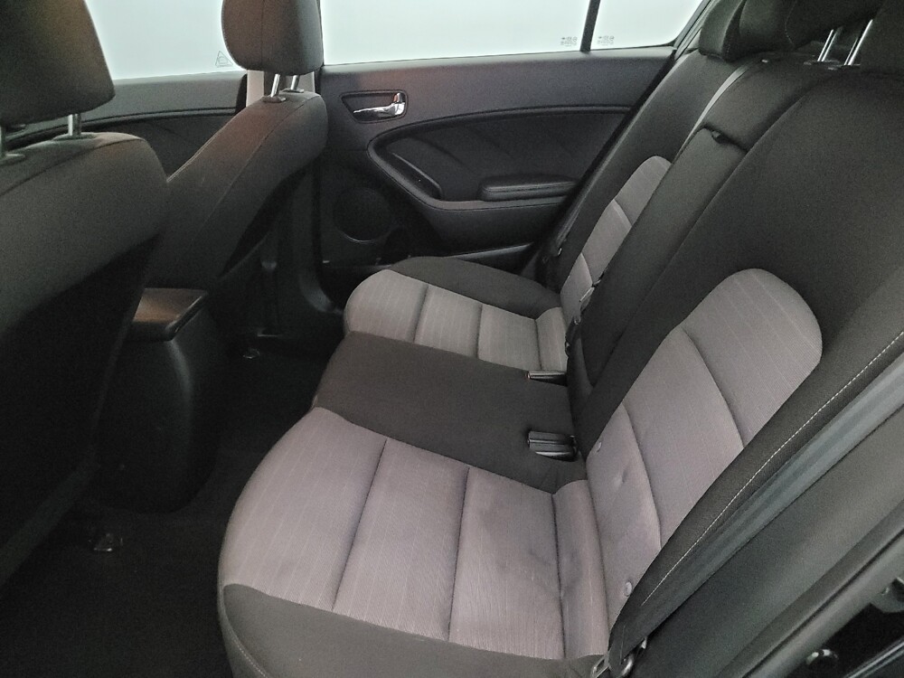 2016 Kia Forte in Pittsburgh, PA 15236 - 18125886 18