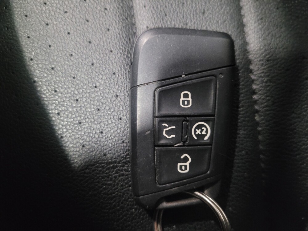 2022 Volkswagen Tiguan in Woodbridge, VA 22191 - 18125889 32