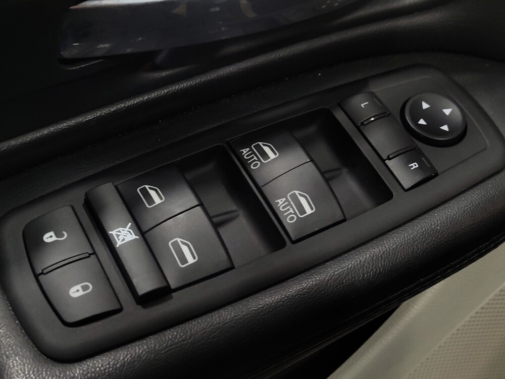 2018 Dodge Grand Caravan in Owings Mills, MD 21117 - 18125898 27