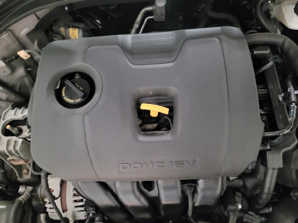 2020 Hyundai Elantra in Pittsburgh, PA 15236 - 18125899 30