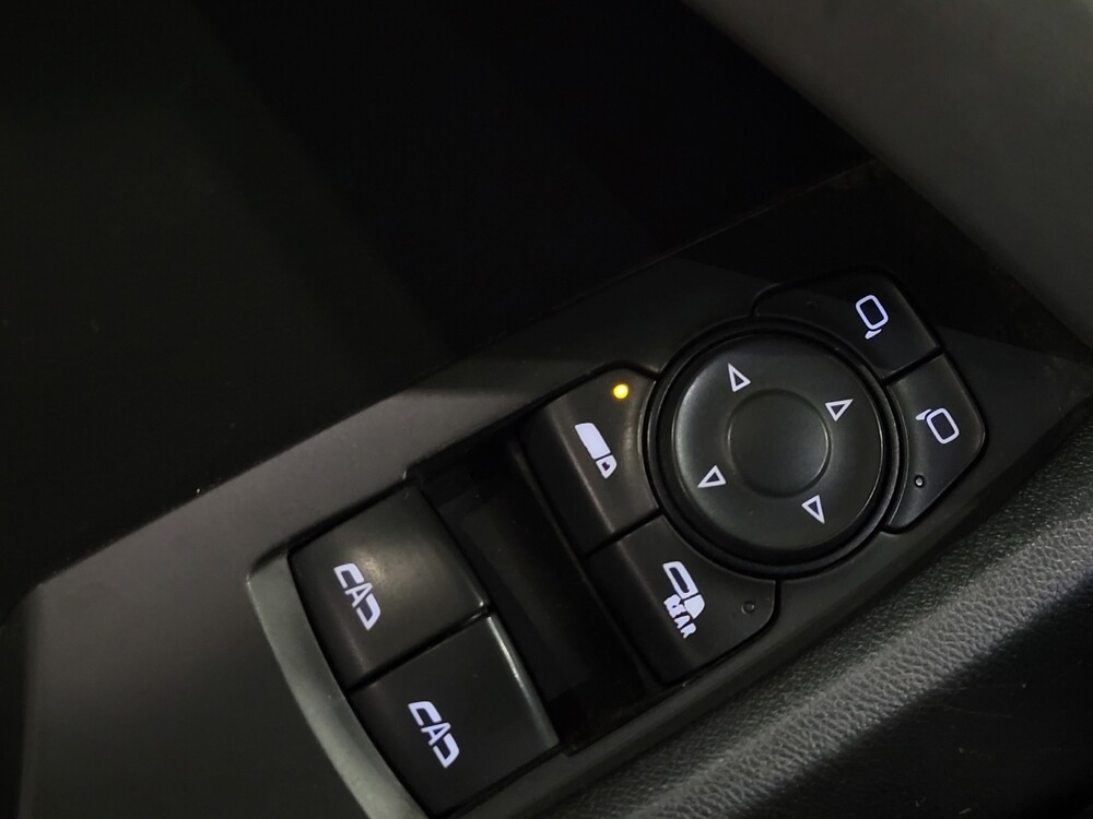 2019 Chevrolet Camaro in New Castle, DE 19720 - 18125908 27