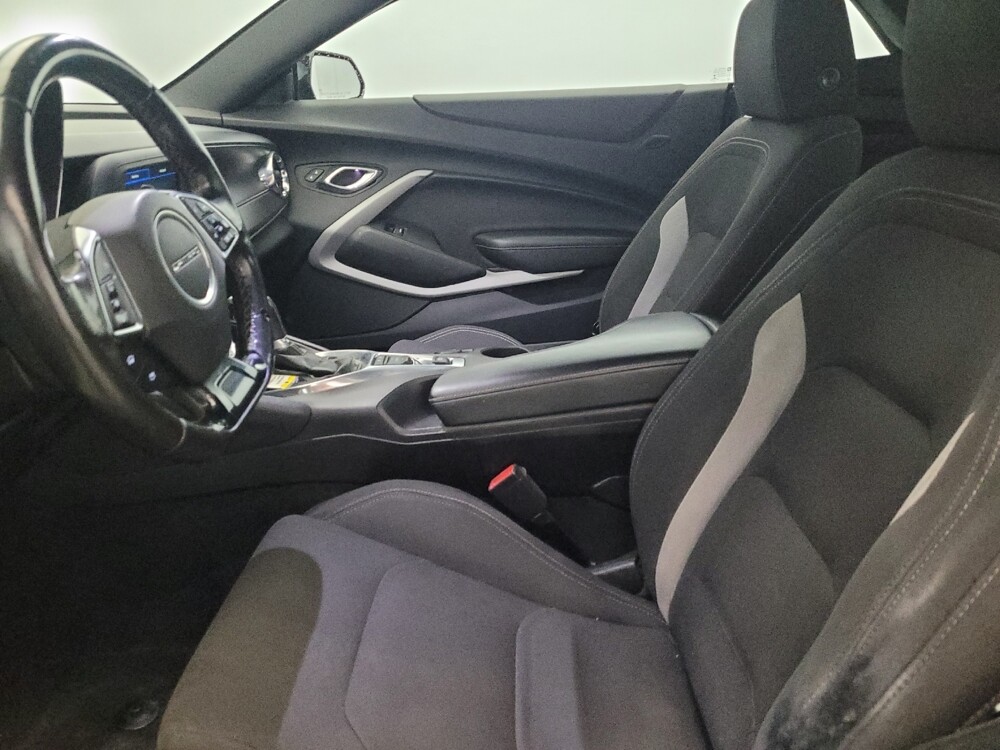 2019 Chevrolet Camaro in New Castle, DE 19720 - 18125908 17