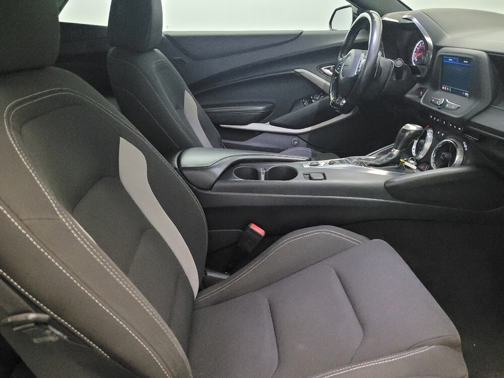 2019 Chevrolet Camaro in New Castle, DE 19720 - 18125908 21