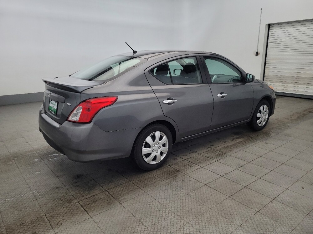 2019 Nissan Versa in Pittsburgh, PA 15237 - 18125918 11