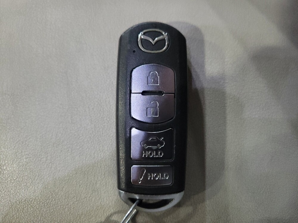 2018 Mazda MAZDA6 in Pittsburgh, PA 15236 - 18125919 32