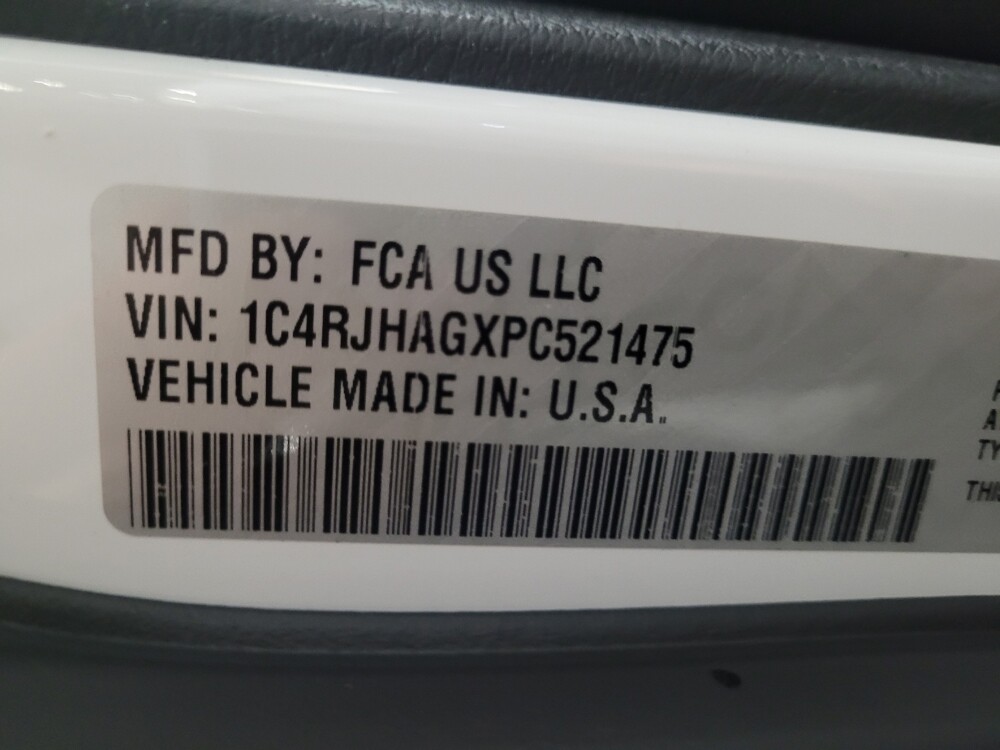 2023 Jeep Grand Cherokee in Temple Hills, MD 20746 - 18125921 33