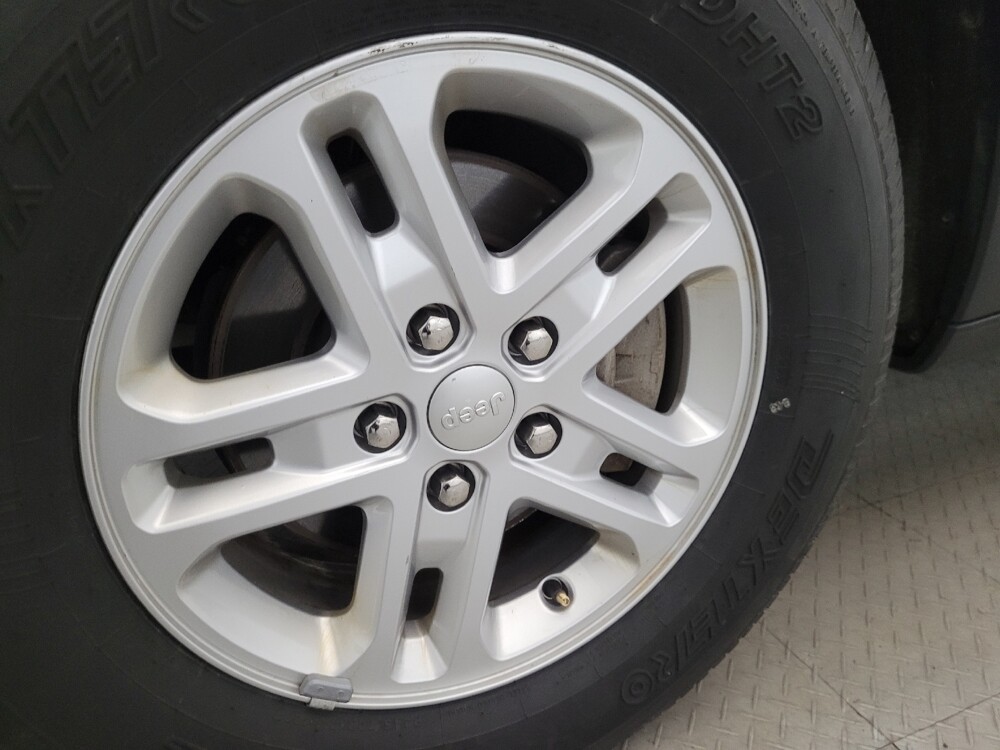 2023 Jeep Grand Cherokee in Temple Hills, MD 20746 - 18125921 31