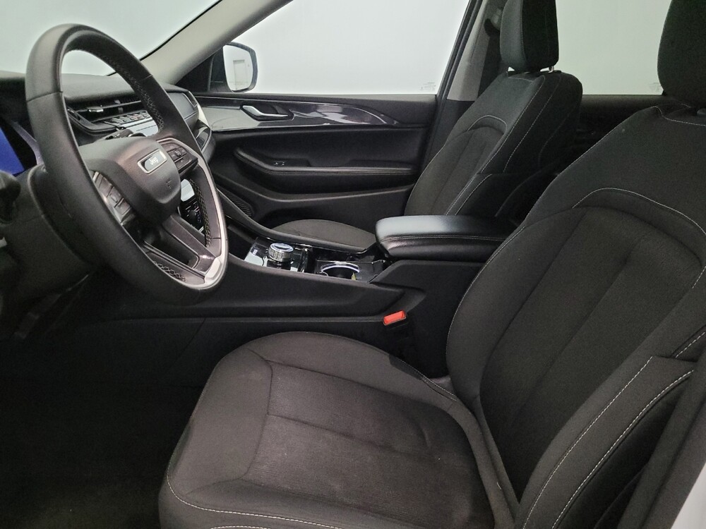 2023 Jeep Grand Cherokee in Temple Hills, MD 20746 - 18125921 17