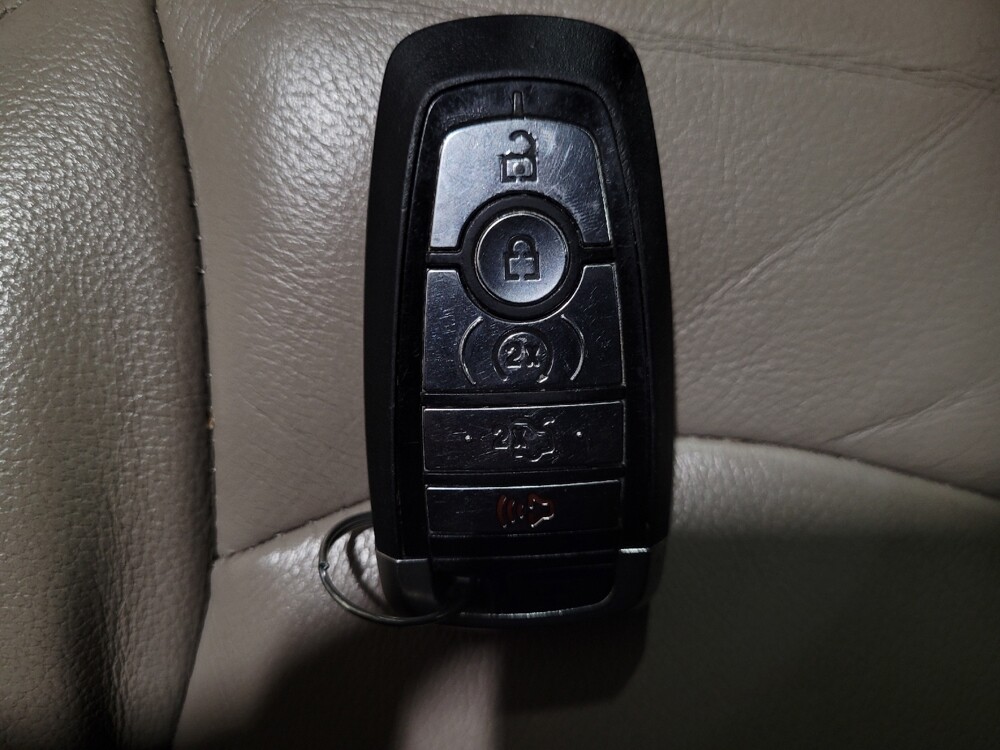 2018 Ford Explorer in Temple Hills, MD 20746 - 18125930 32