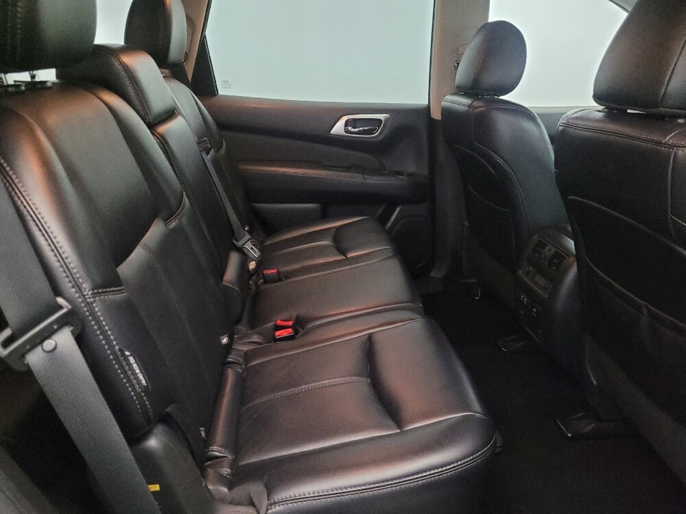 2019 Nissan Pathfinder in Temple Hills, MD 20746 - 18125932 19