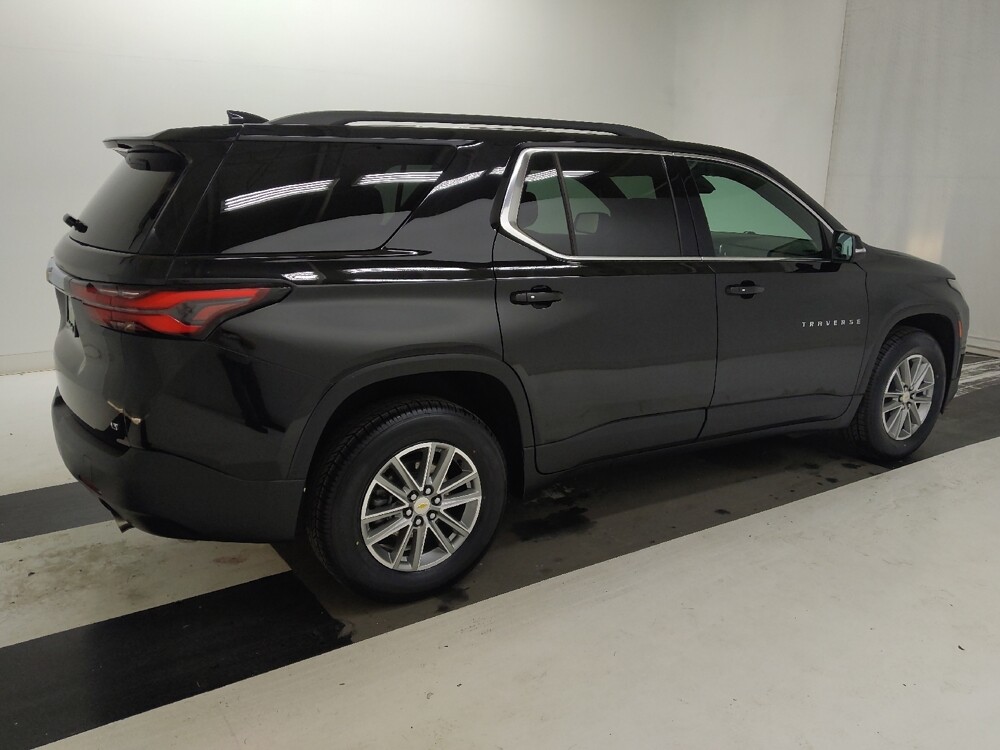 2023 Chevrolet Traverse in St. Louis, MO 63125 - 18125937 10