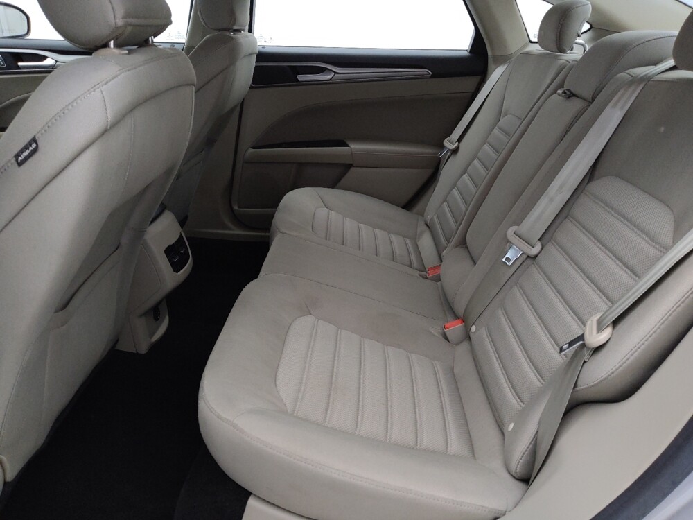 2019 Ford Fusion in Gladstone, MO 64118 - 18125938 18