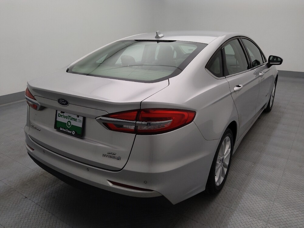 2019 Ford Fusion in Gladstone, MO 64118 - 18125938 9