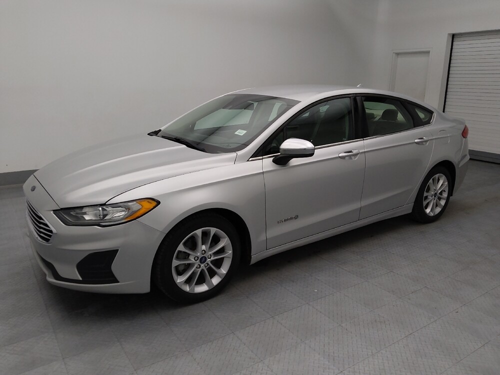 2019 Ford Fusion in Gladstone, MO 64118 - 18125938 2