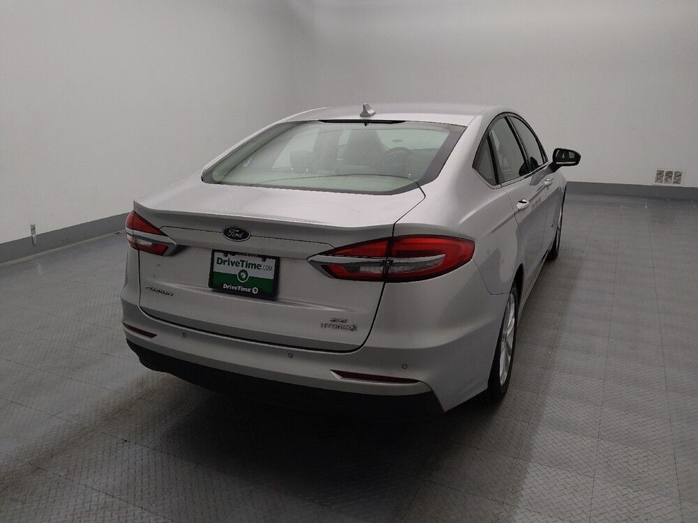 2019 Ford Fusion in Gladstone, MO 64118 - 18125938 7