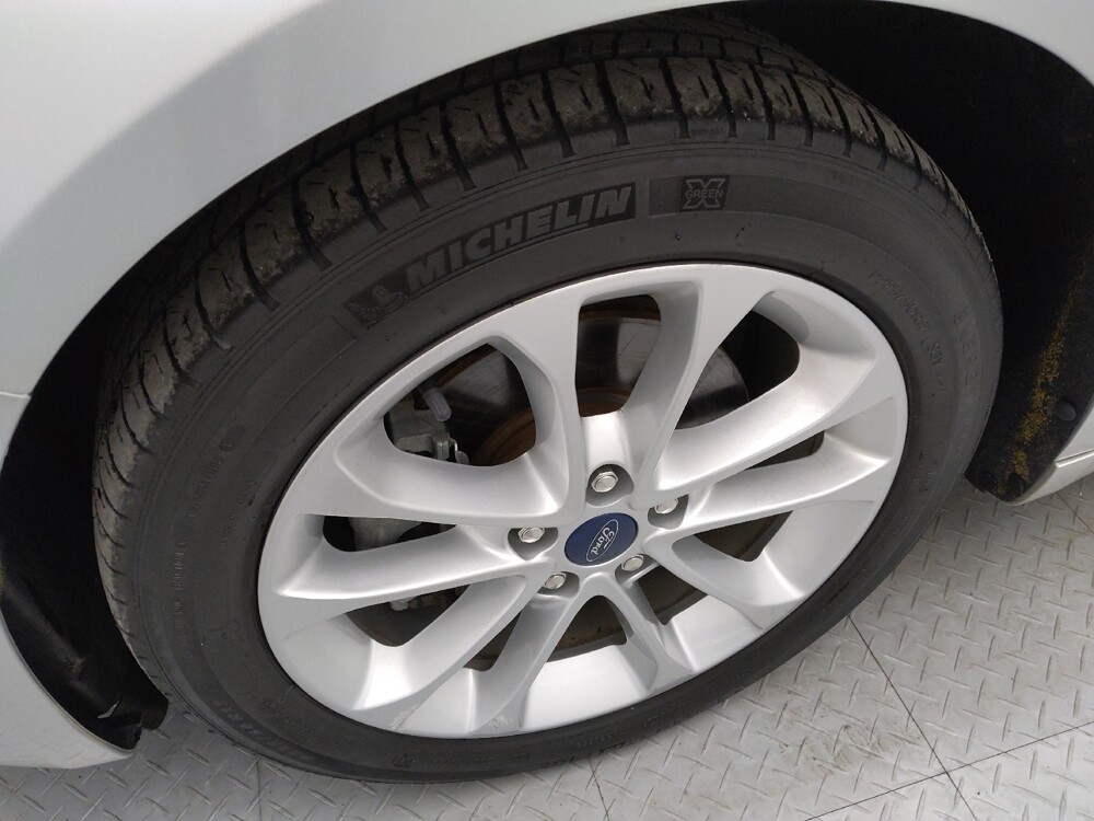 2019 Ford Fusion in Gladstone, MO 64118 - 18125938 31