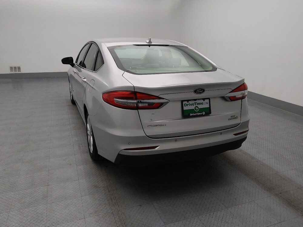 2019 Ford Fusion in Gladstone, MO 64118 - 18125938 6