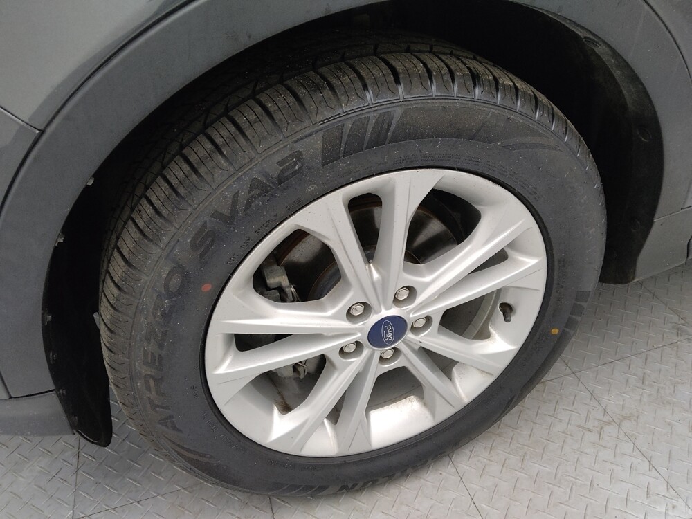 2018 Ford Escape in Gladstone, MO 64118 - 18125941 31