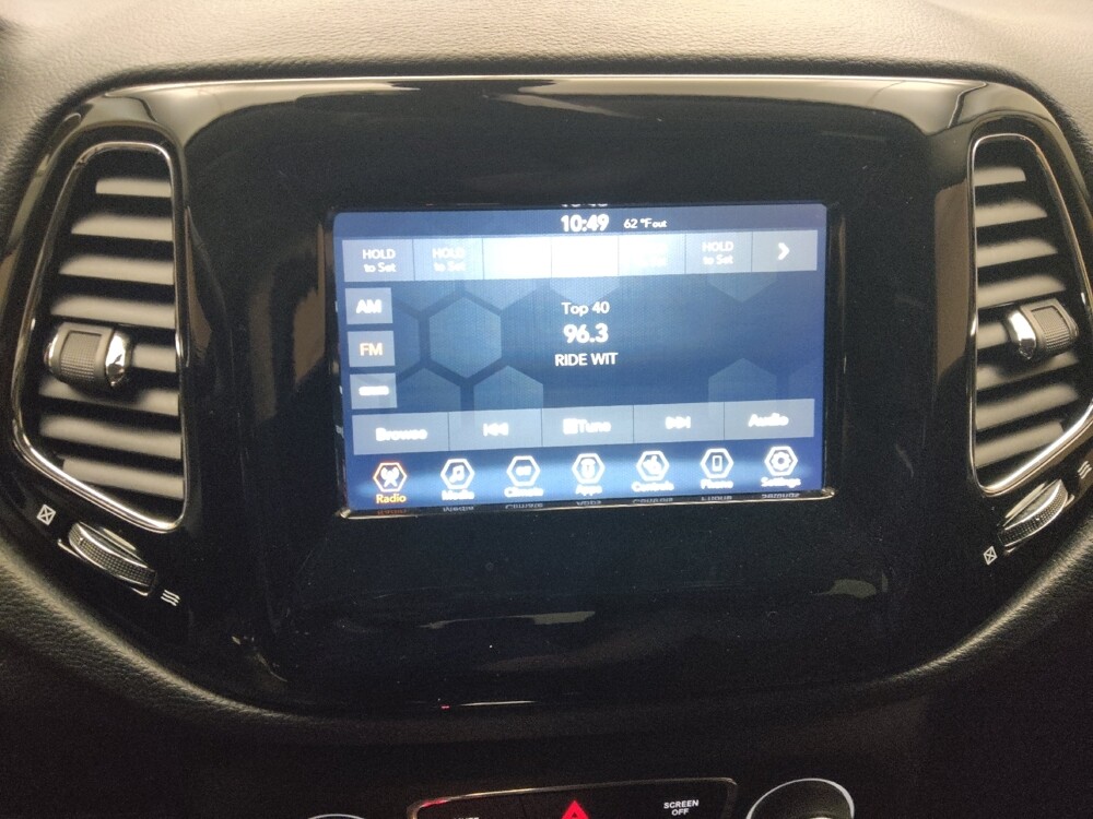 2019 Jeep Compass in Lombard, IL 60148 - 18125942 25