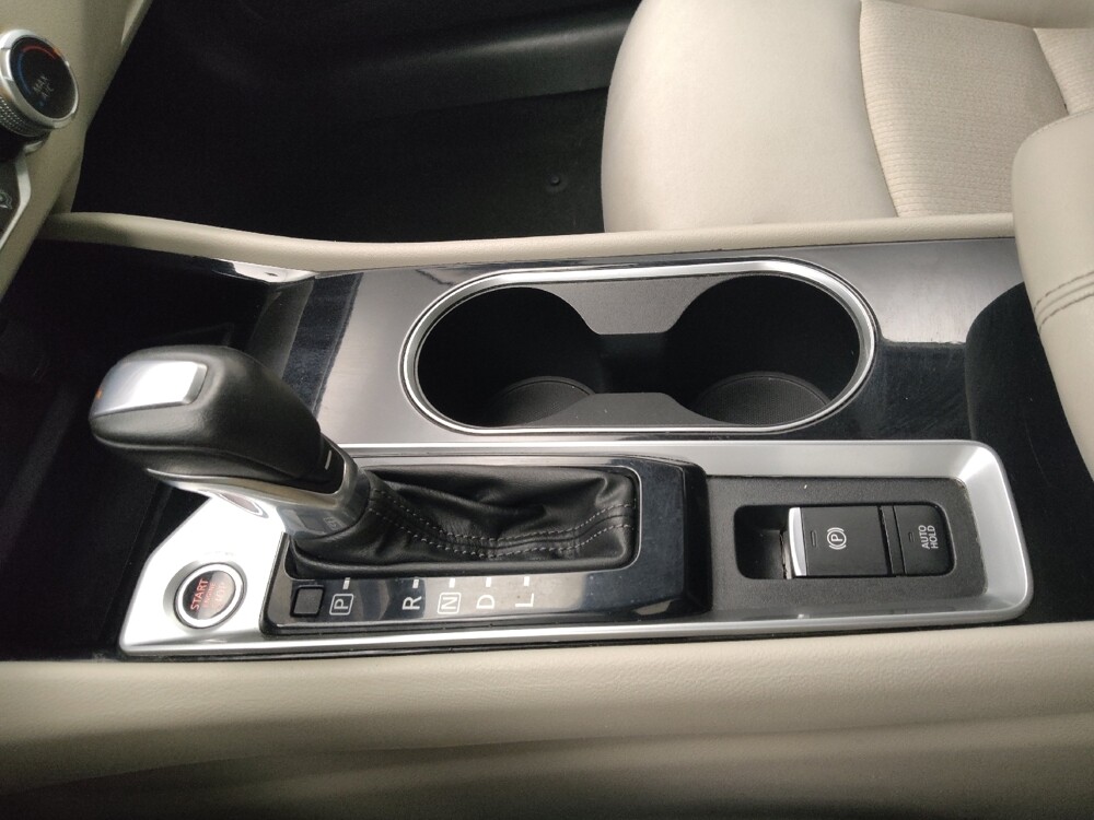 2021 Nissan Altima in Lombard, IL 60148 - 18125948 26