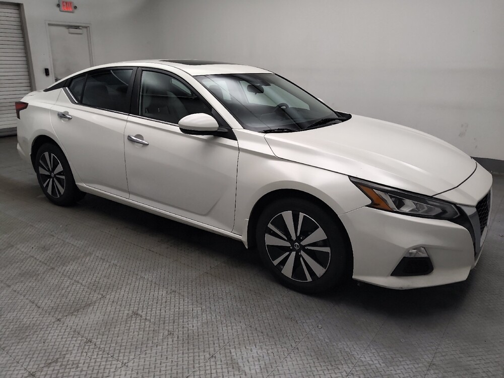 2021 Nissan Altima in Lombard, IL 60148 - 18125948 11