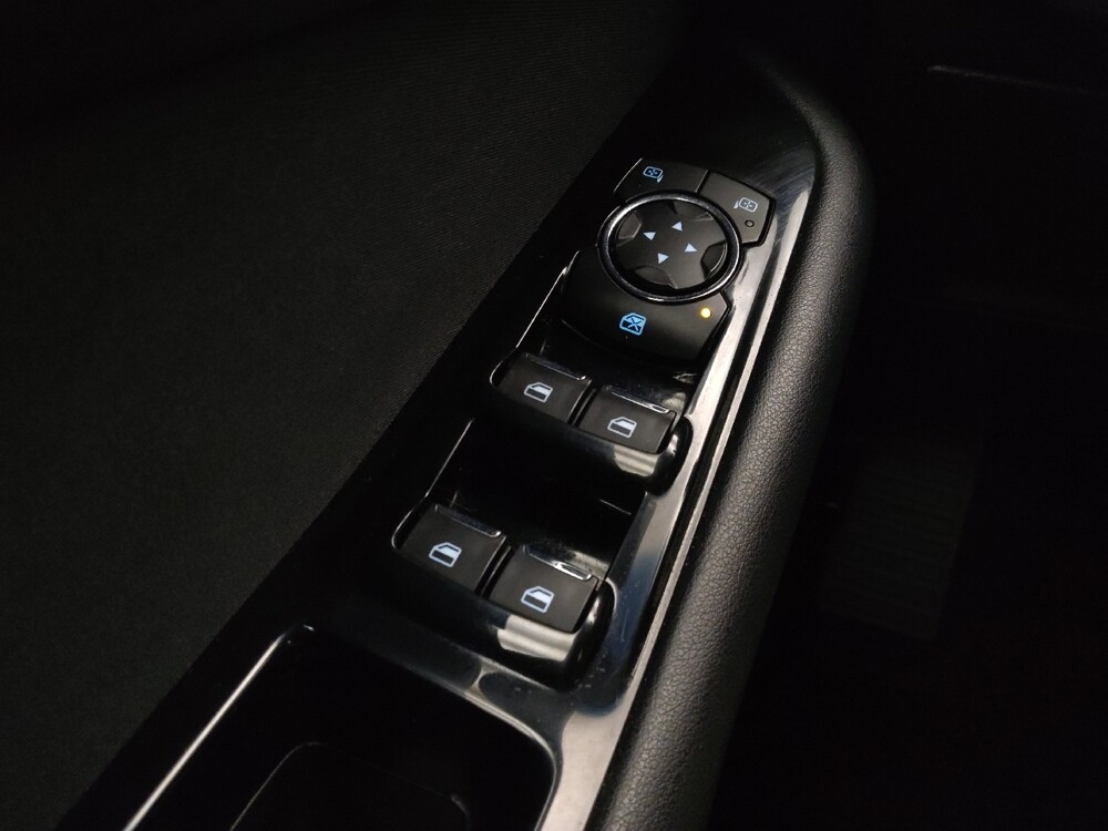 2018 Ford Edge in Des Moines, IA 50310 - 18125952 27