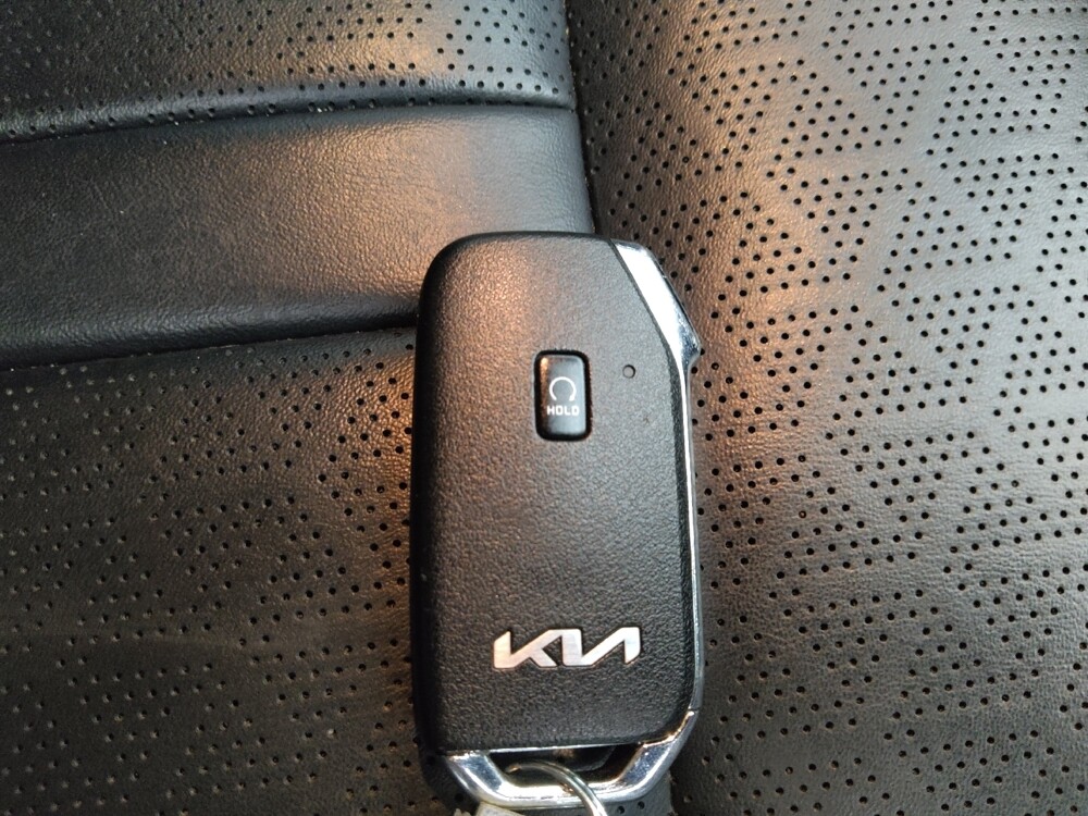 2023 Kia Sorento in Des Moines, IA 50310 - 18125955 32