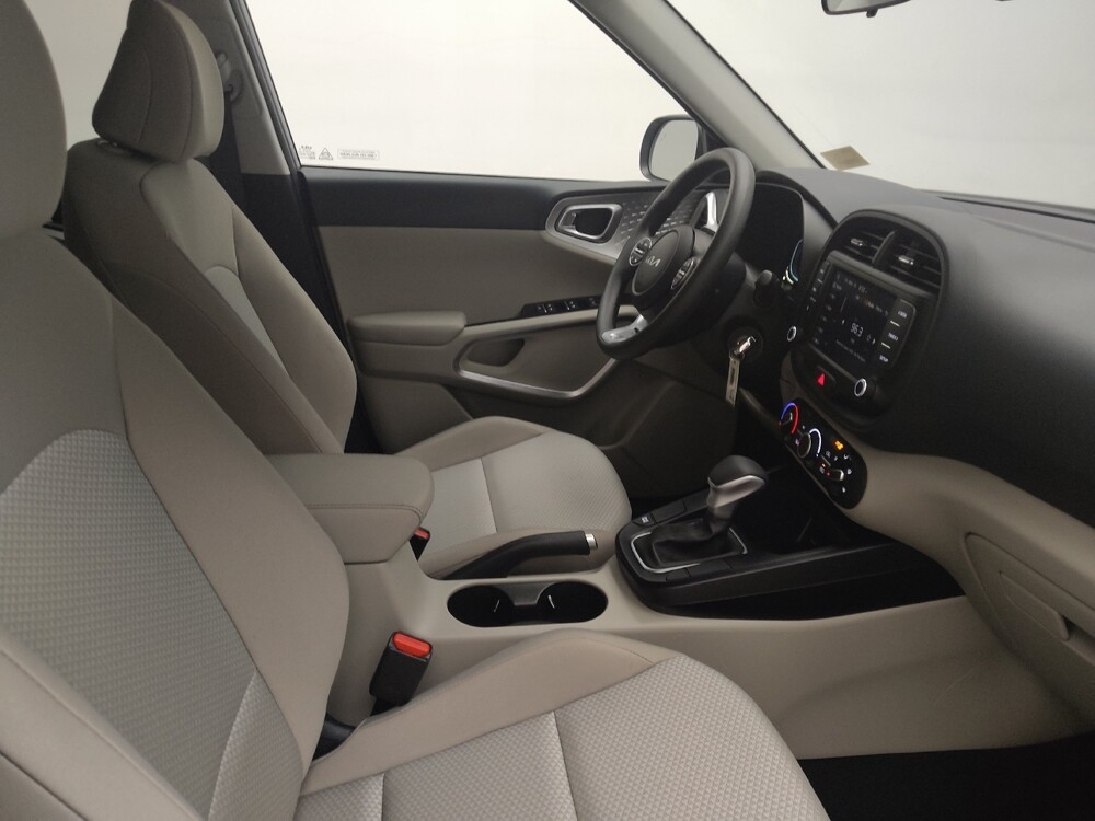 2025 Kia Soul in Des Moines, IA 50310 - 18125957 21