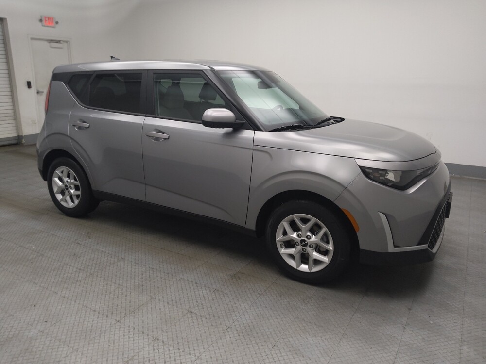2025 Kia Soul in Des Moines, IA 50310 - 18125957 11