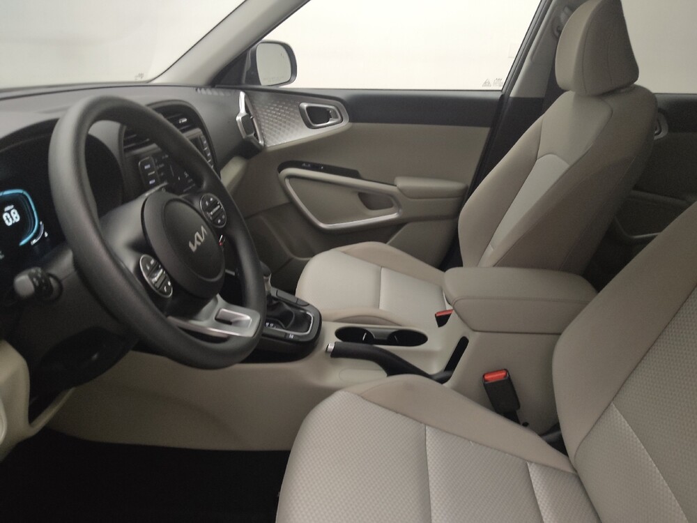 2025 Kia Soul in Des Moines, IA 50310 - 18125957 17