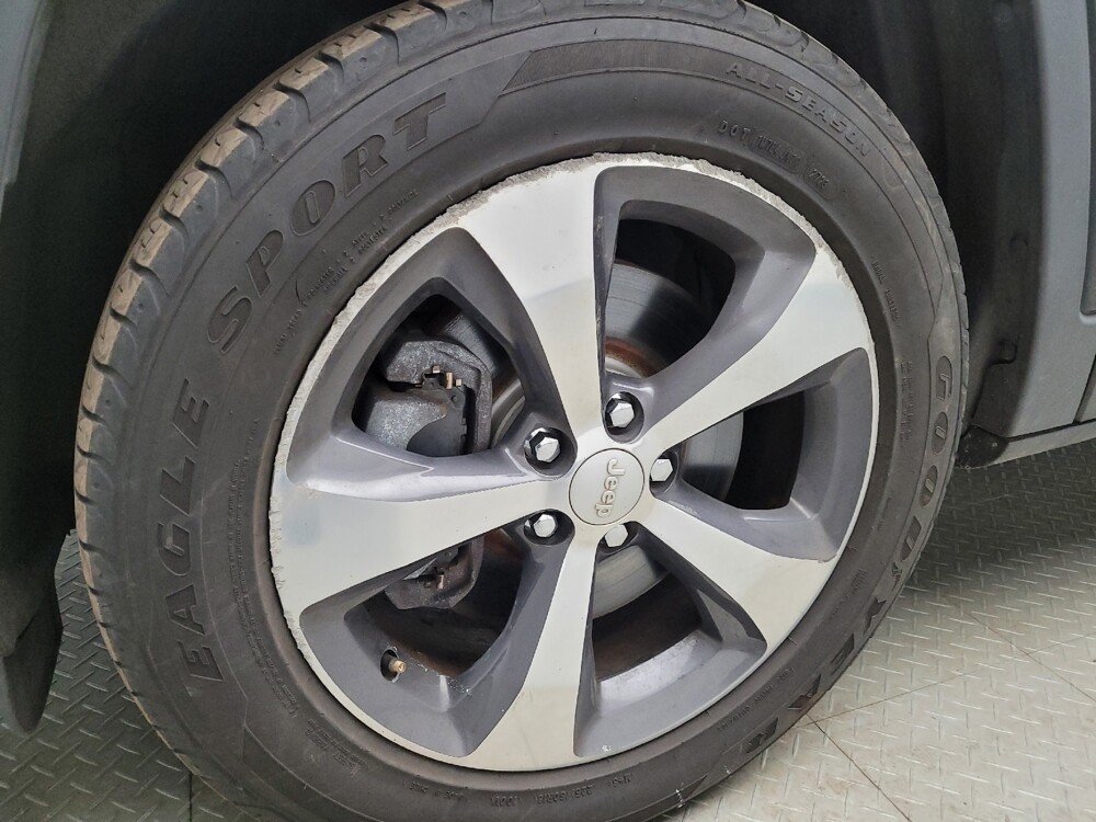 2019 Jeep Cherokee in Taylor, MI 48180 - 18125959 31