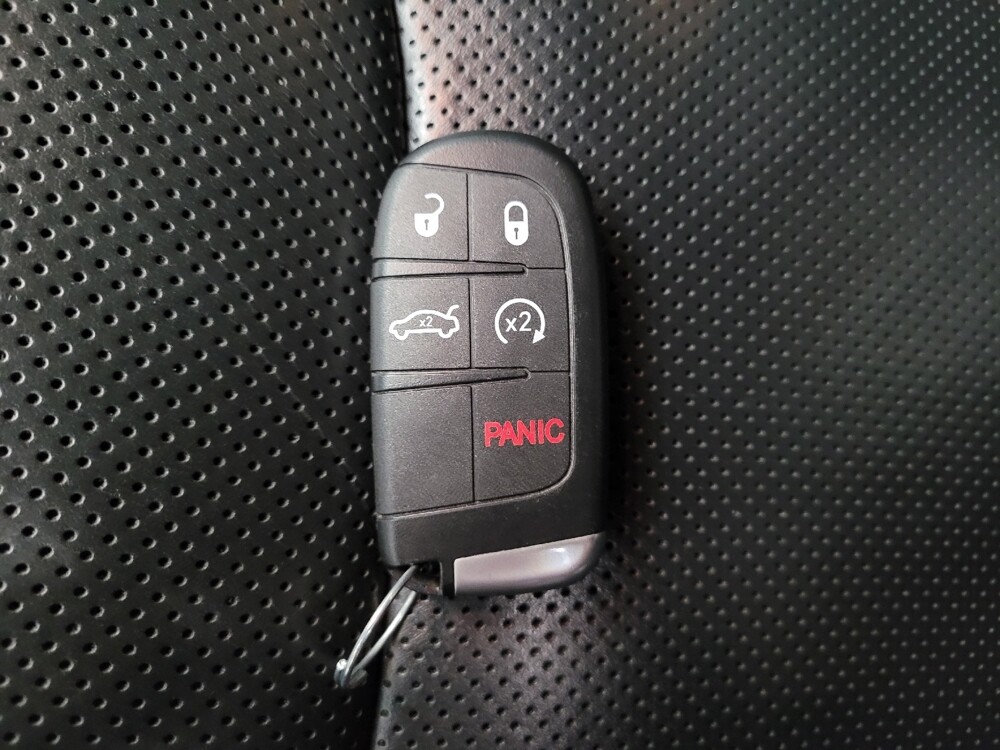 2019 Jeep Cherokee in Taylor, MI 48180 - 18125959 32