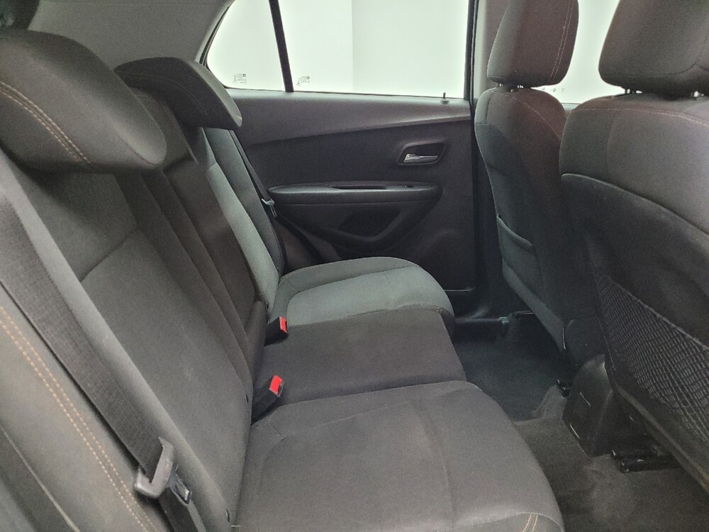 2017 Chevrolet Trax in Taylor, MI 48180 - 18125962 19