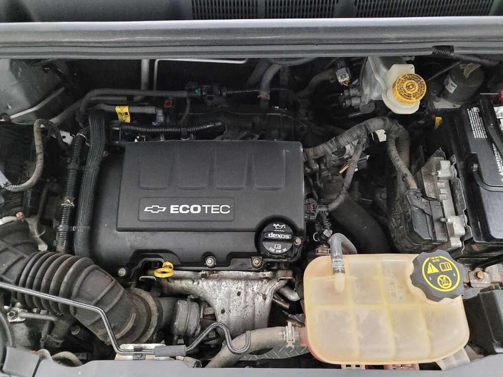 2017 Chevrolet Trax in Taylor, MI 48180 - 18125962 30