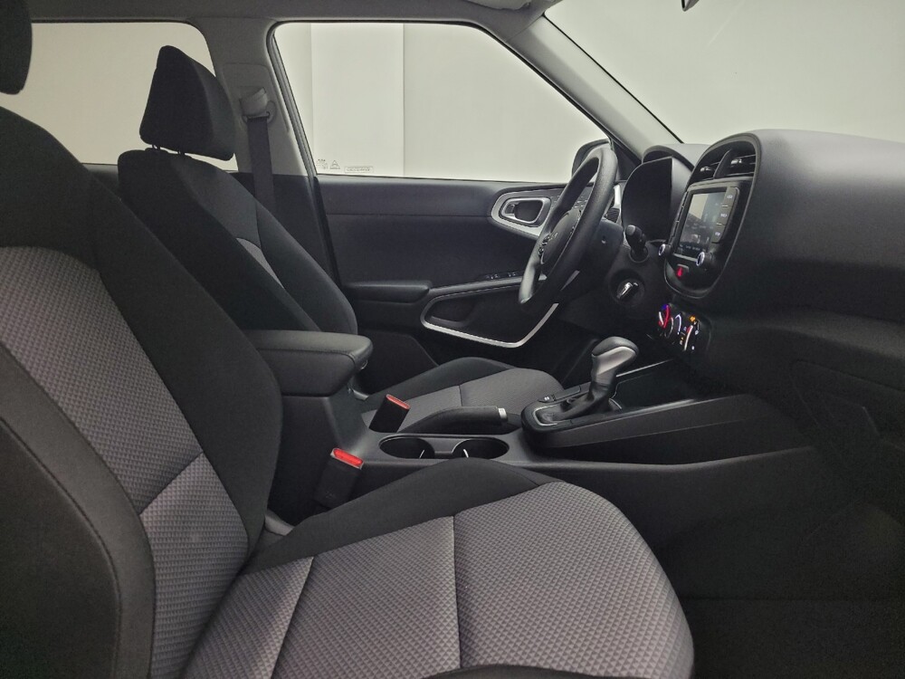 2024 Kia Soul in Taylor, MI 48180 - 18125968 21