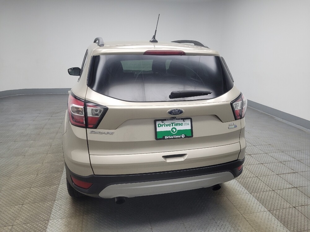 2018 Ford Escape in Indianapolis, IN 46222 - 18125970 6