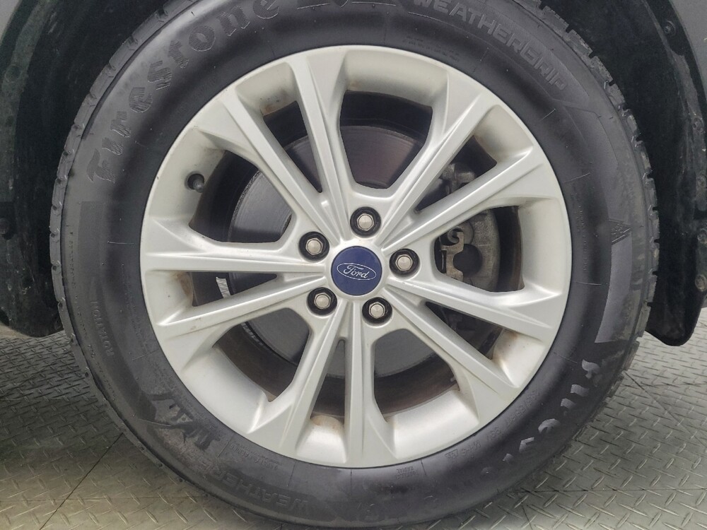 2018 Ford Escape in Indianapolis, IN 46222 - 18125970 31
