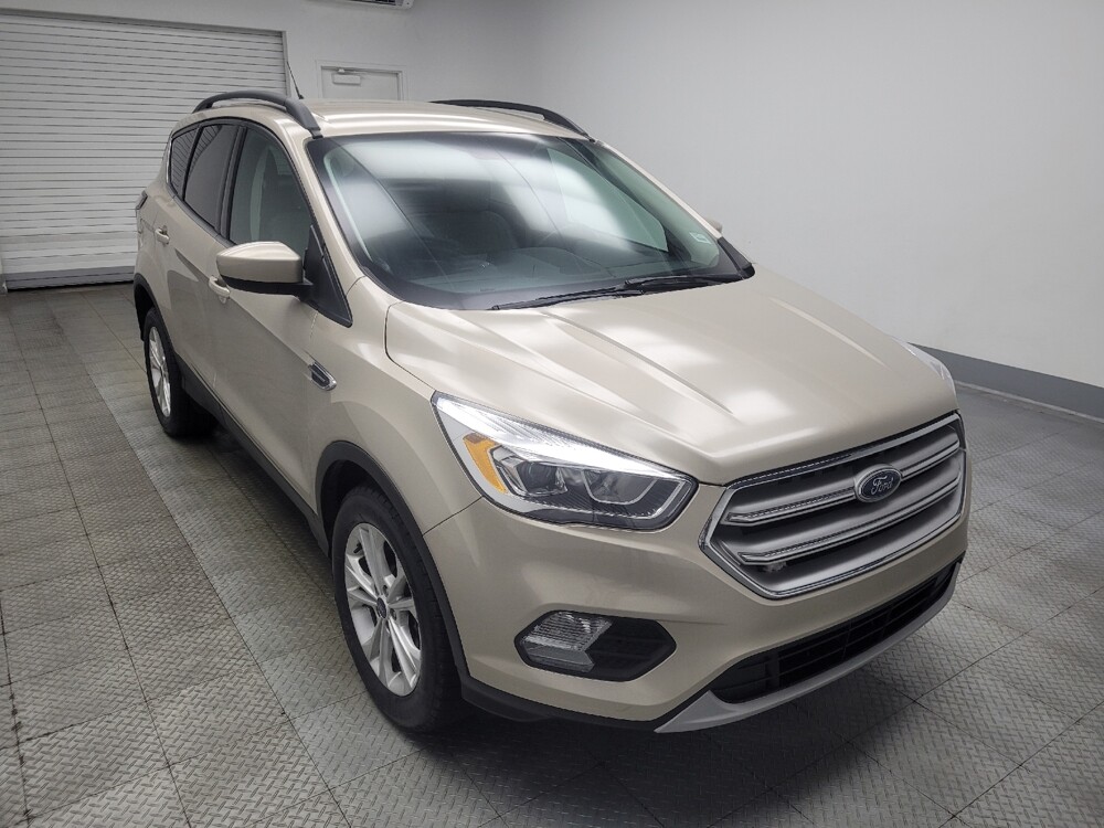 2018 Ford Escape in Indianapolis, IN 46222 - 18125970 13