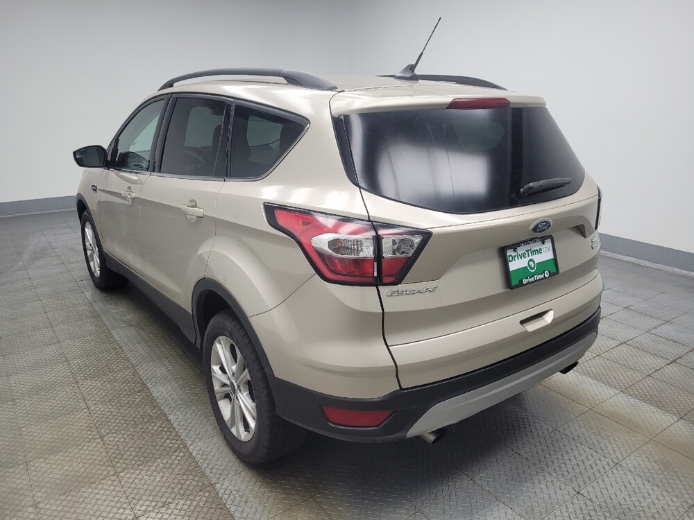 2018 Ford Escape in Indianapolis, IN 46222 - 18125970 5
