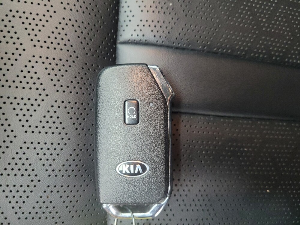 2021 Kia Sorento in Ft Wayne, IN 46805 - 18125971 32