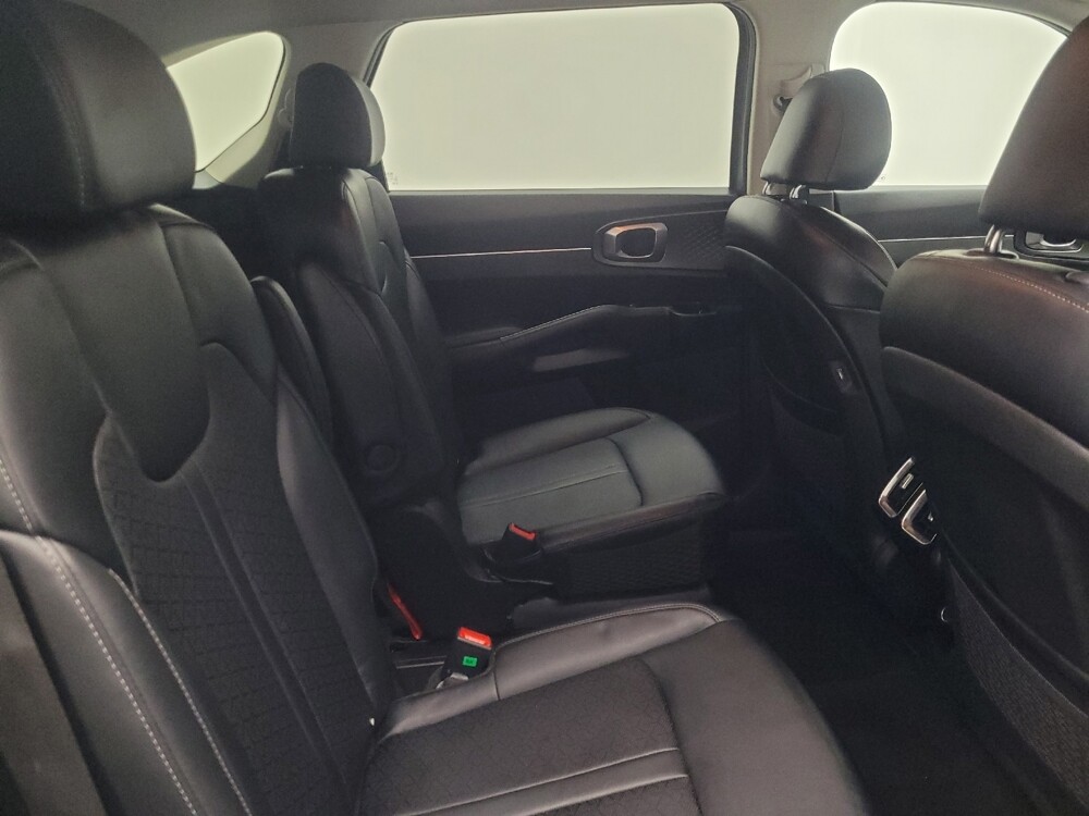 2021 Kia Sorento in Ft Wayne, IN 46805 - 18125971 19